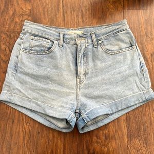 Levi’s A-Line shorts